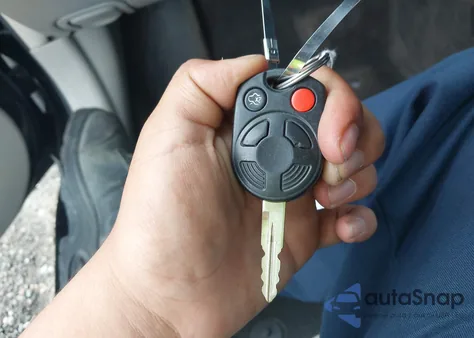 2011 Ford Fusion Se z USA, uszkodzony, nr VIN 3FAHP0HA0BR249774